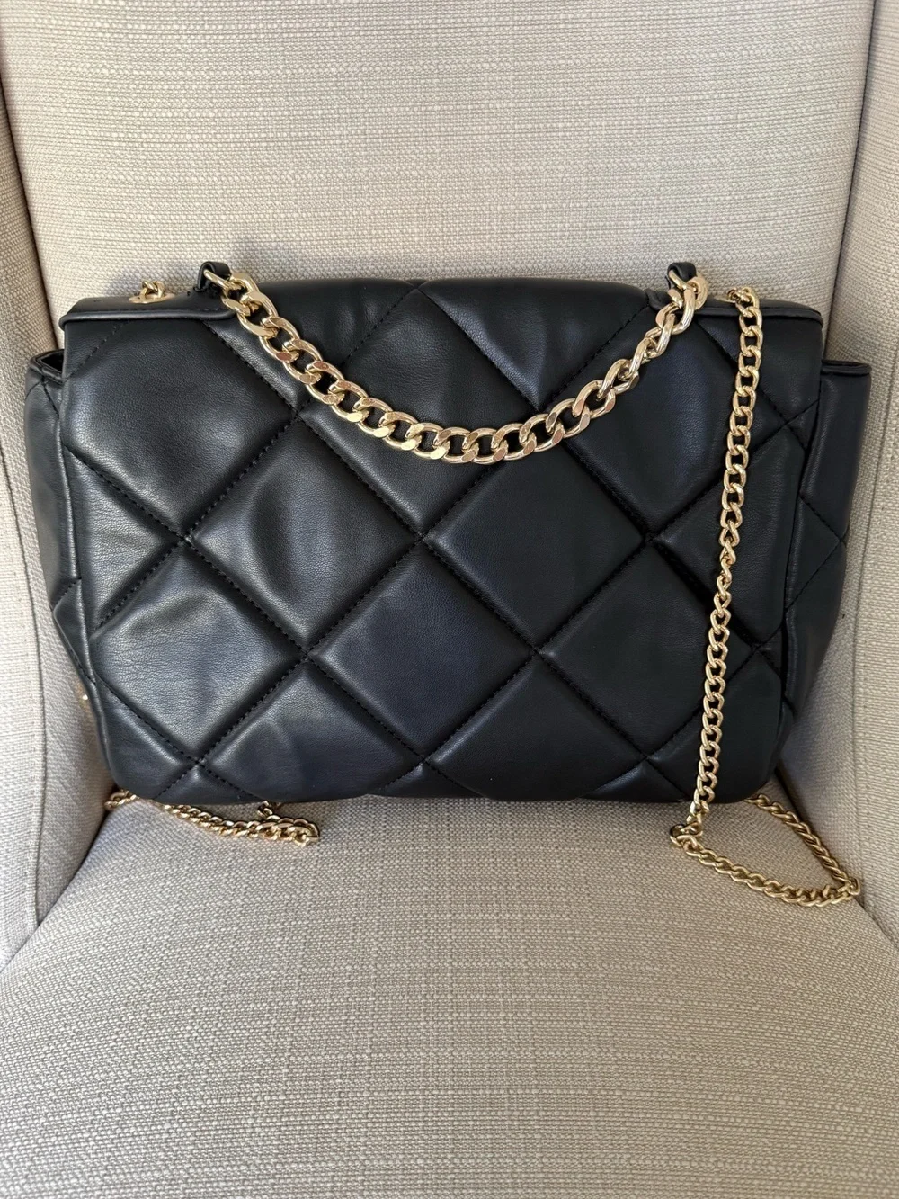 Studio Badgley Mischka Quilted Vegan Chain Shoulder Bag Black Gold Hardware